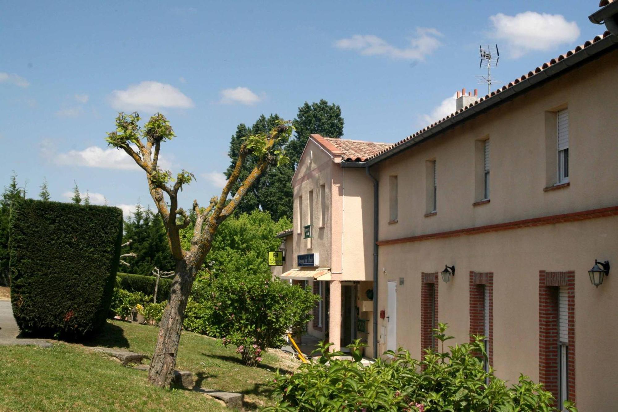 Logis Hotel - Auberge Du Pastel - Hotel 3 Etoiles Et Restaurant Nailloux Exterior foto